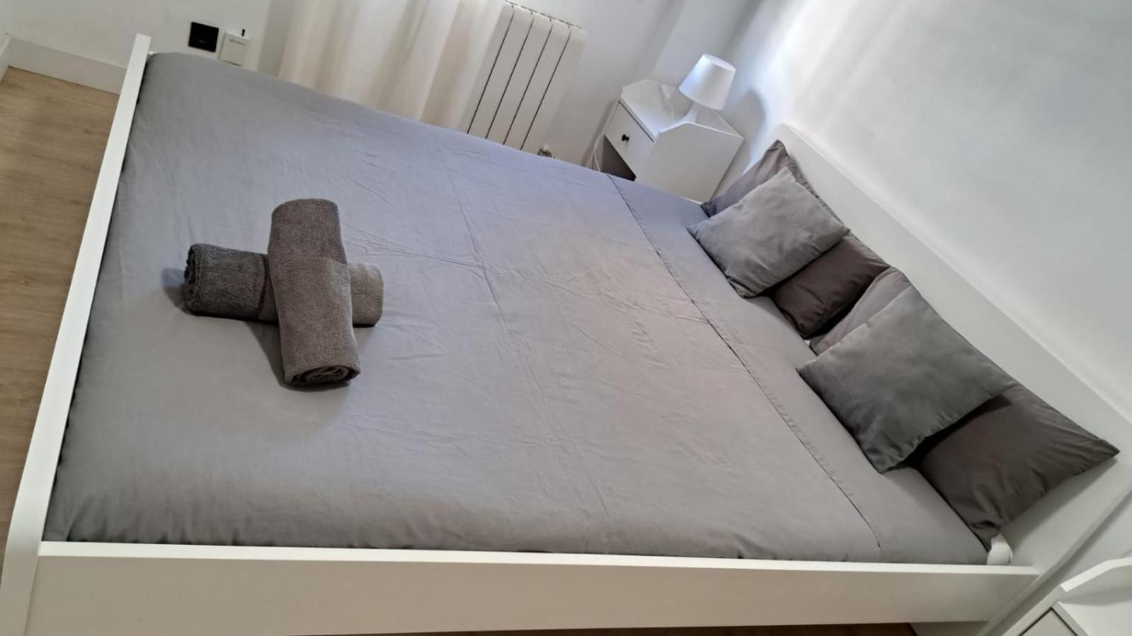 Apartamentos Garnacha 2 Totalmente Reformado Zaragoza Luaran gambar